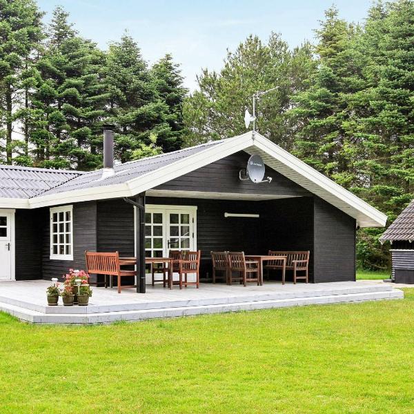 Three-Bedroom Holiday home in Højslev 8