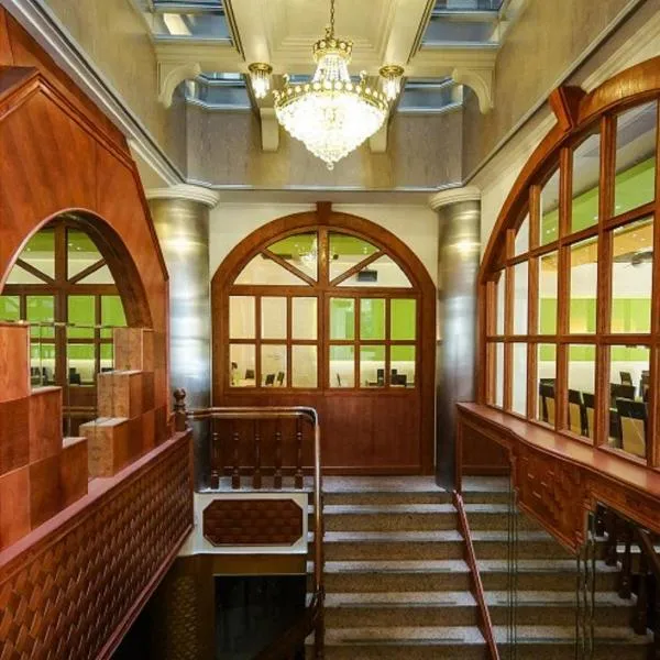 Royal Hotel: Magong şehrinde bir otel