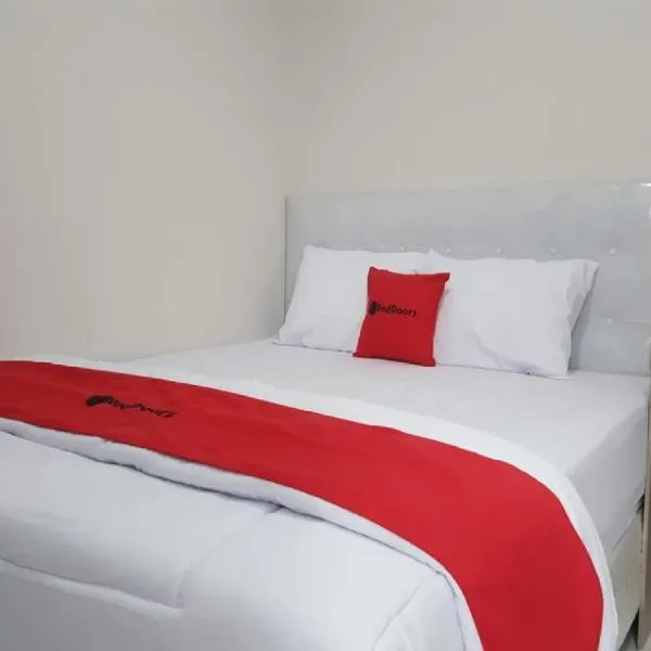 RedDoorz Syariah near UNSOED，位于普禾加多的酒店