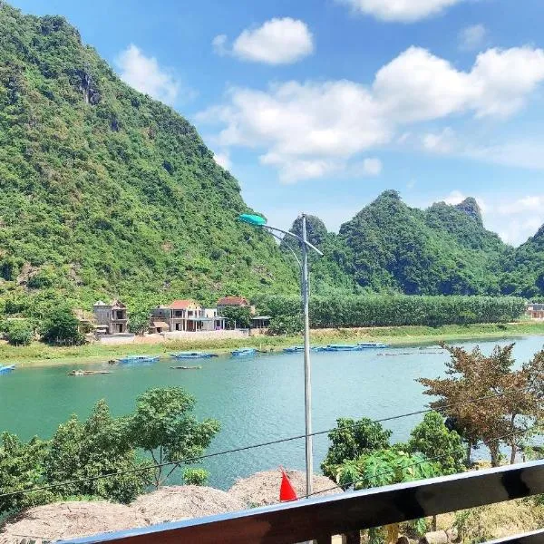 Applebee's Homestay, hotel in Phong Nha