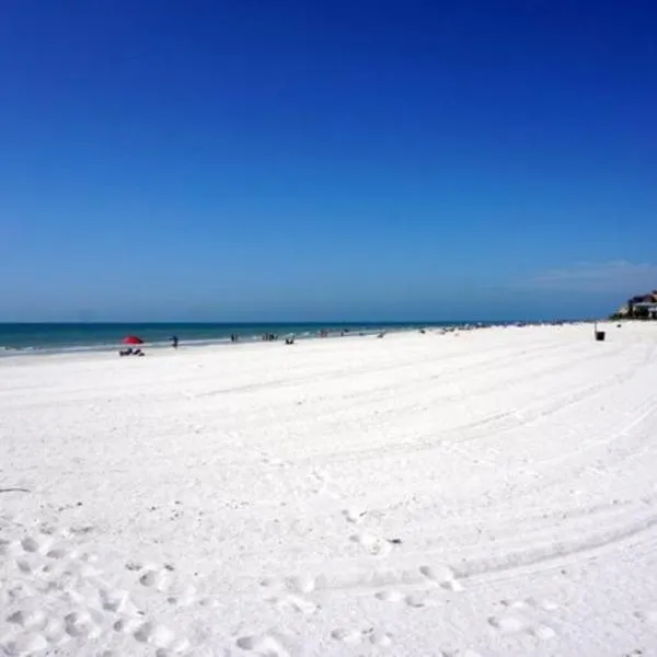 The Monterey Beach Resort, hotel in St. Pete Beach