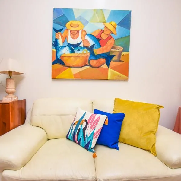 House near CR7 Museum, hotel ve Funchalu