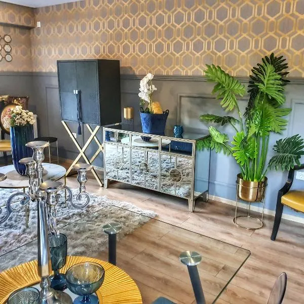 Portobella Airport Aparthotel - Self Check in, hotel Otopeniben