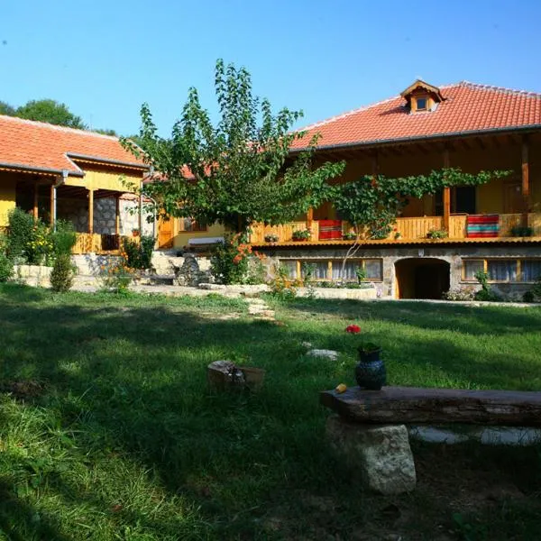 Pelican Birding Guest House, ξενοδοχείο σε Vetren