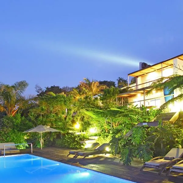 Days At Sea Beach Lodge、Trafalgarのホテル