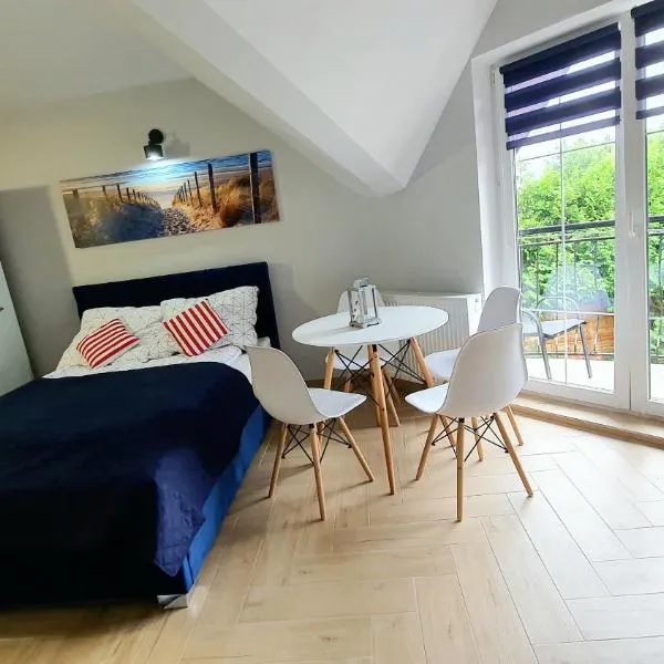 Pod Żaglami, hôtel à Dąbki