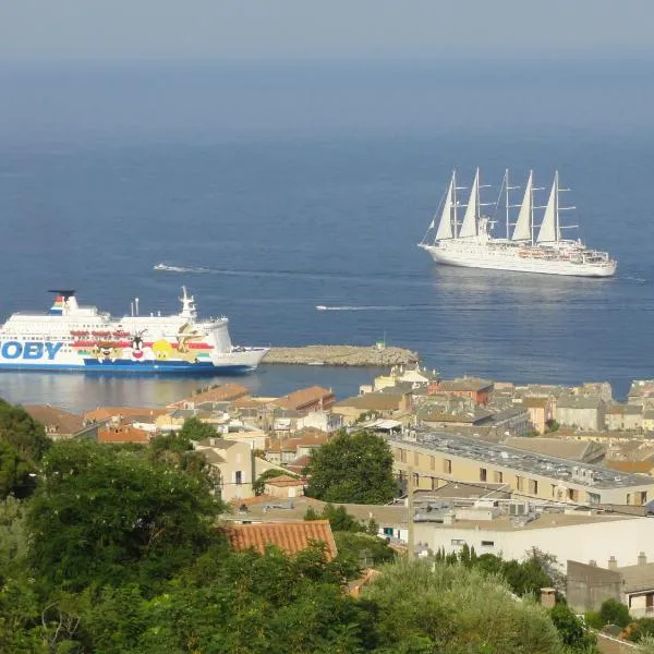 Charmantes chambres 792 Route Inférieure de Cardo, hôtel à Bastia