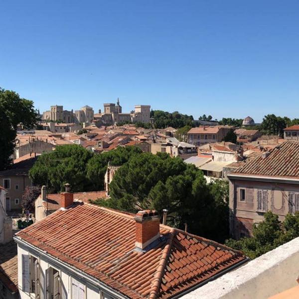 Attique Saint Pierre - Dans le ciel des teinturiers