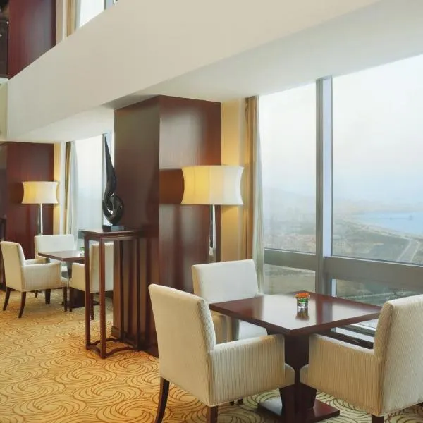 Crowne Plaza Yantai Sea View by IHG, hotel a Yantai