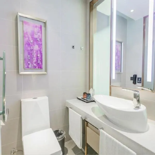 Lavande Hotel Jinzhou Jiefang Road Kaixuan Building, Hotel in Jinzhou