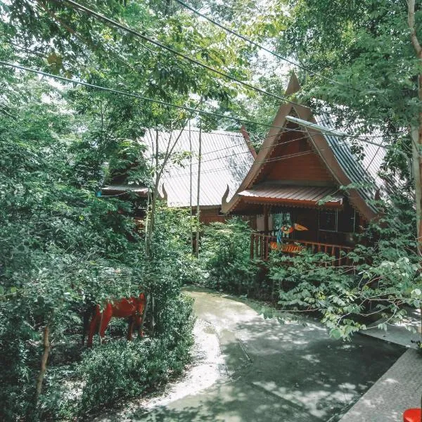 Akchanok Homestay、ピサヌロークのホテル