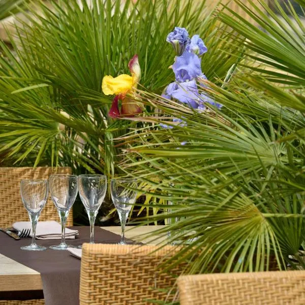 Logis Hôtel & Restaurant Le Pardaillan, hotell sihtkohas Gondrin