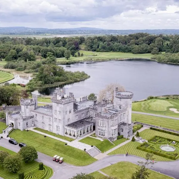 Dromoland Castle, hotel in Newmarket on Fergus