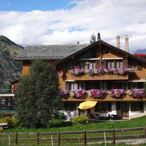 Chalet Petunia, khách sạn ở Grächen