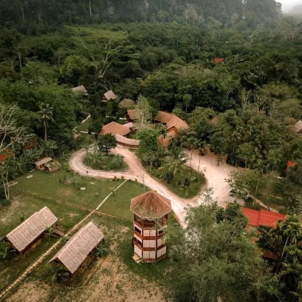 Our Jungle Camp - Eco Resort, hotel in Khao Sok
