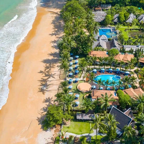 Khaolak Bayfront Resort, hotel in Khao Lak