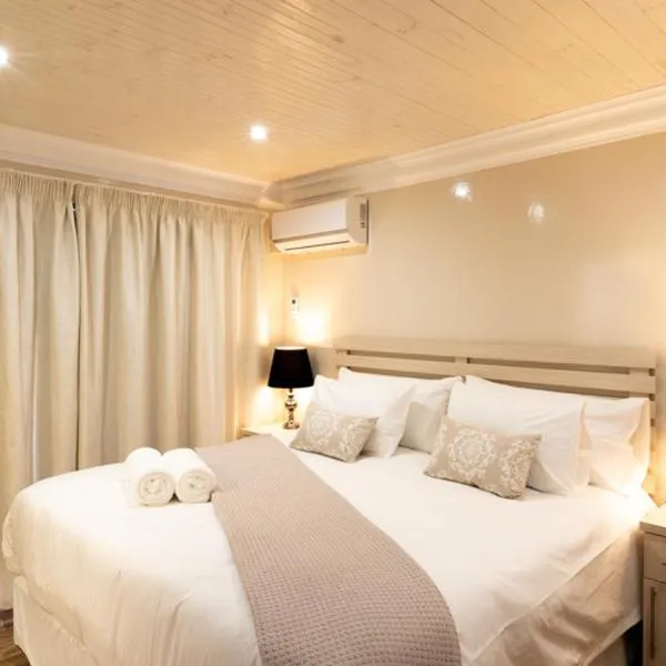 Grand House Lodge And SPA Jeffreys Bay, hotel em Jeffreys Bay