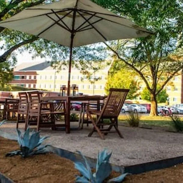 1700 South 2nd, hotel in Waco