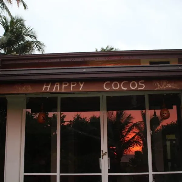 Happy Cocos Beach House, hotel in Waskaduwa