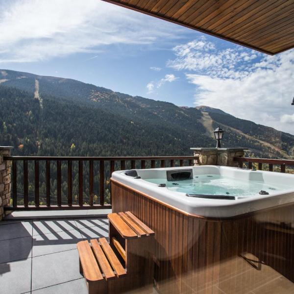 Luxury Alpine Residence with Hot Tub - By Ski Chalet Andorra