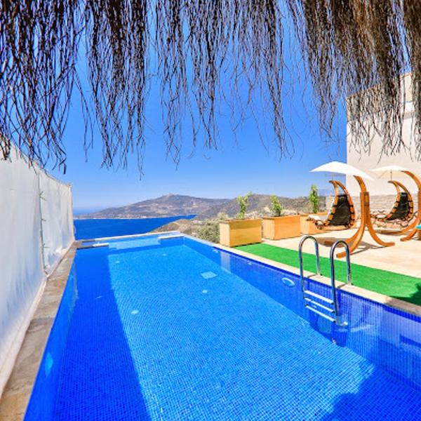 2 bedrooms villa with sea view private pool and jacuzzi at Kas