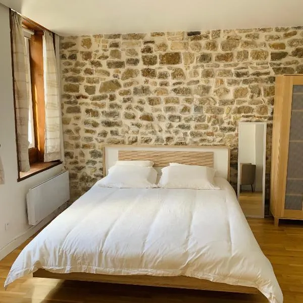 Le cottage des remparts - face hotel de ville, hôtel à Boulogne-sur-Mer