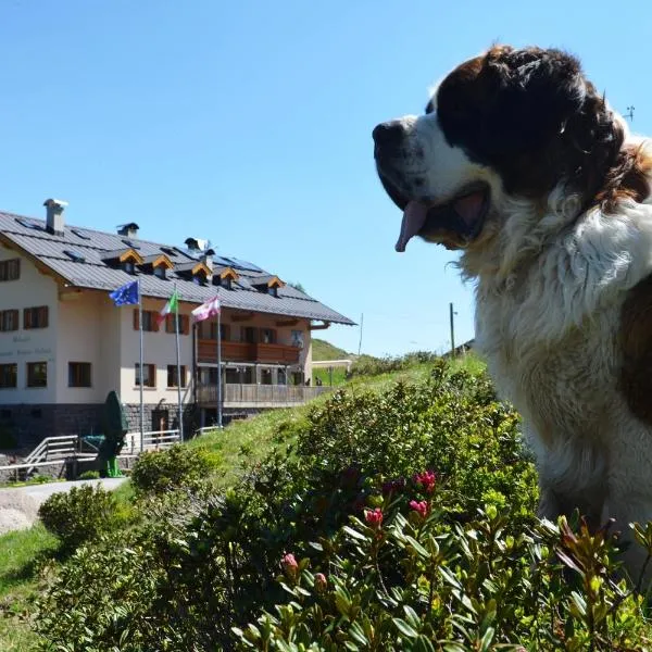 Rifugio Capanna Passo Valles, hotel in Falcade