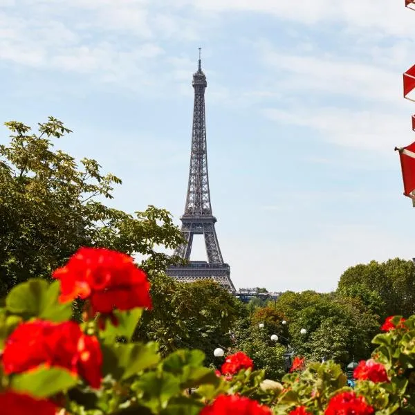 Hôtel Plaza Athénée - Dorchester Collection, hôtel à Paris