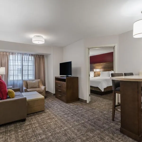 Staybridge Suites Anchorage by IHG, hotel en Anchorage