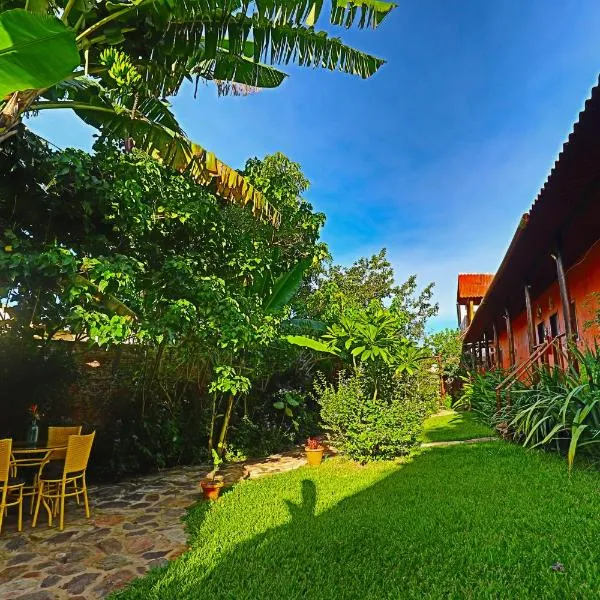 Buddy's Hostel & Pousada Alto Paraiso、アウト・パライーゾ・デ・ゴイアスのホテル