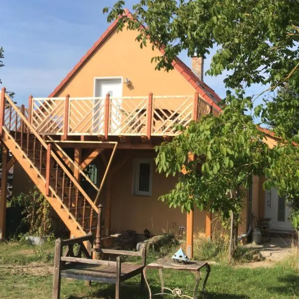 Ferienwohnung in der Uckermark am Oberuckersee OT Warnitz, ξενοδοχείο σε Warnitz