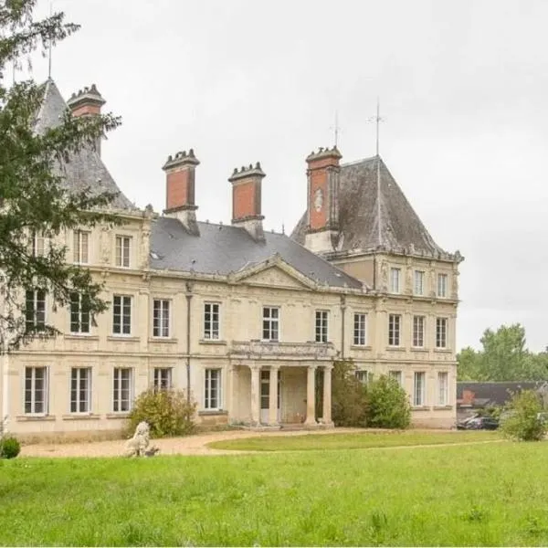 Chateau L' Escale, hotel in Saint-Herblon