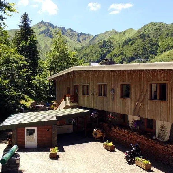 Auberge de Jeunesse HI Le Mont-Dore, hotel in Le Mont-Dore