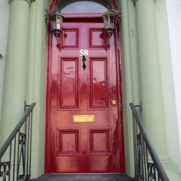 Cranborne Guest Accommodation Exclusively for Adults, hotel in Torquay