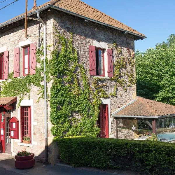 Hôtel Restaurant Le Moulin de Saint Verand, hotel in Saint-Vérand