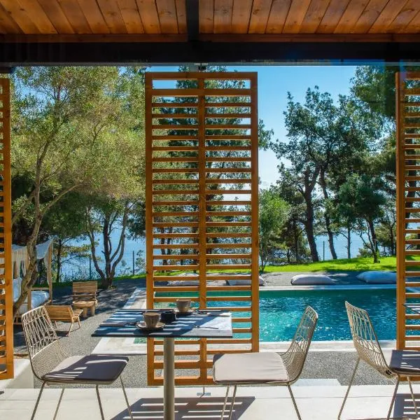 Elies 33 Bio Retreat, hotel v destinaci Afitos