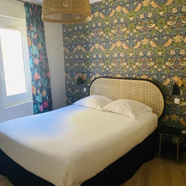 Hôtel Central, hotel v Avignonu