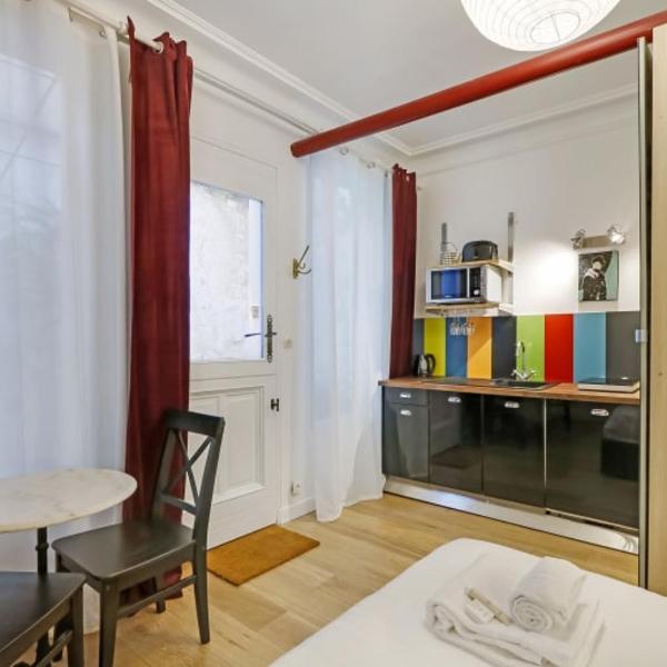 A Sweet Studio in Montparnasse - Boulevard du Montparnasse