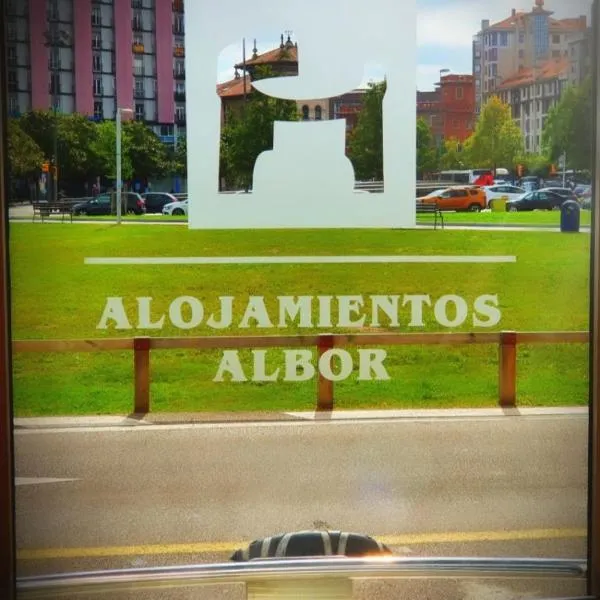 Alojamientos ALBOR I, hotel i Gijón