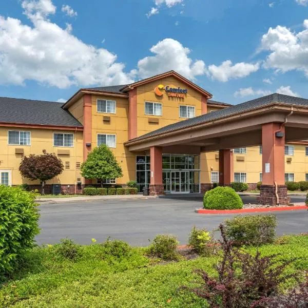 Comfort Suites Salem, hotel a Salem