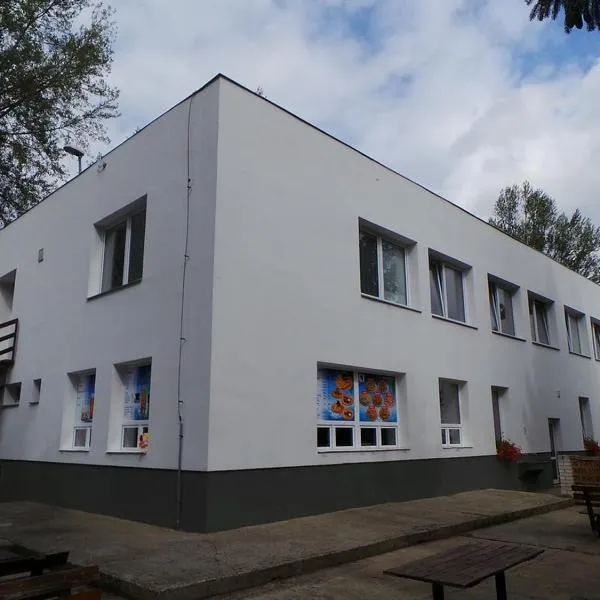 Ubytovna Koupaliště, hotel in Litoměřice