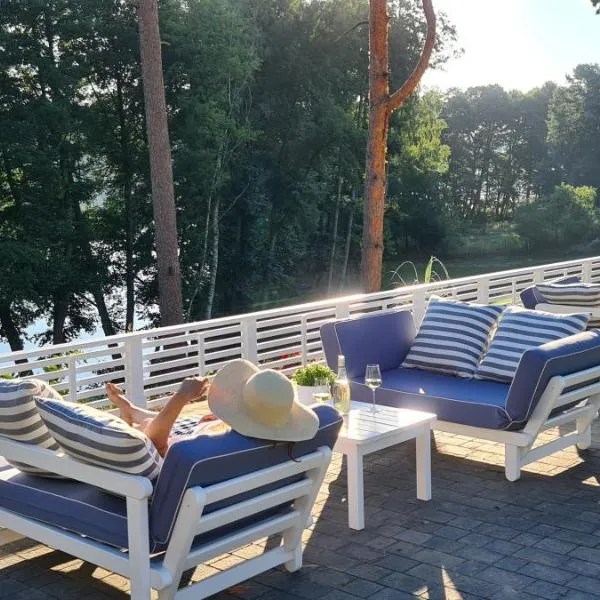 Przystań na Zagórzu - Apartamenty nad jeziorem, hotel v destinaci Drezdenko