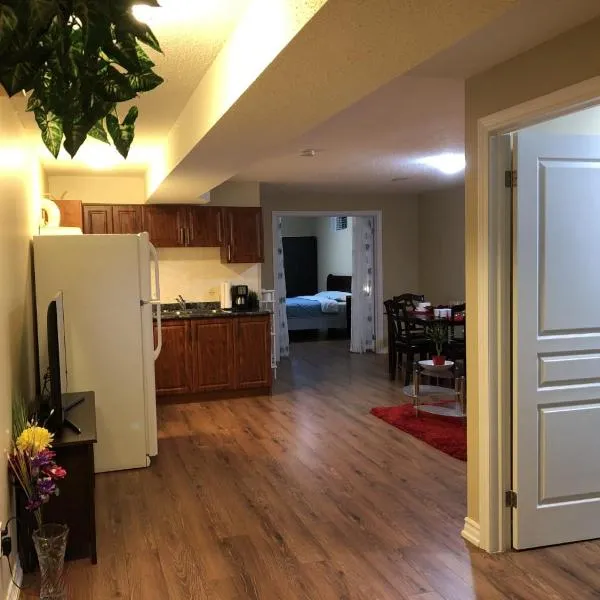 Spacious 2 Bedroom guest suite, hotel v Toronte