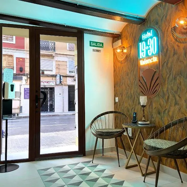 Hotel 19-30 Valencia, hotel ve Valencii