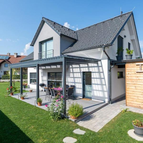 Family house in Bled region
