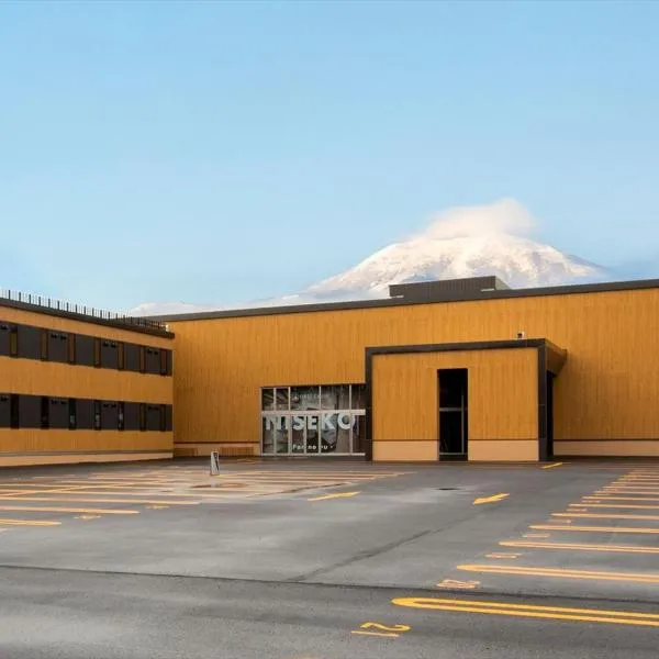 TORIFITO HOTEL&POD NISEKO، فندق في كوتشان