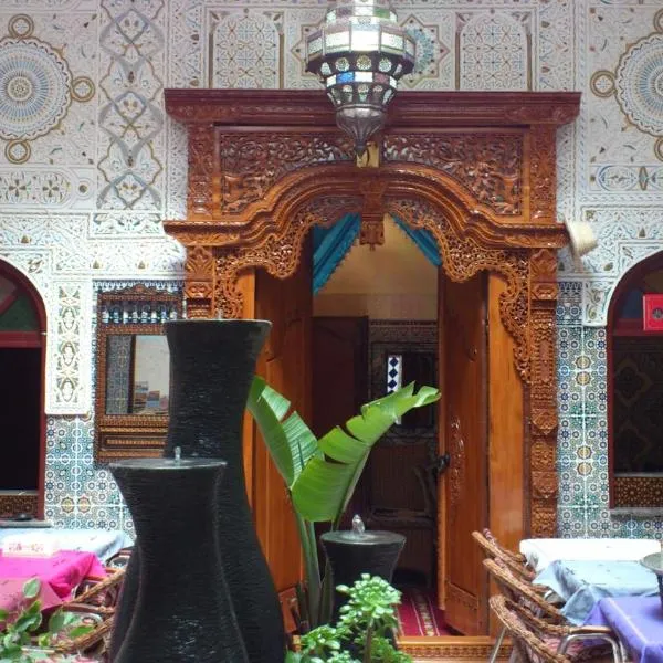 里亚德巴布伯纳丁酒店,位于梅克内斯的酒店