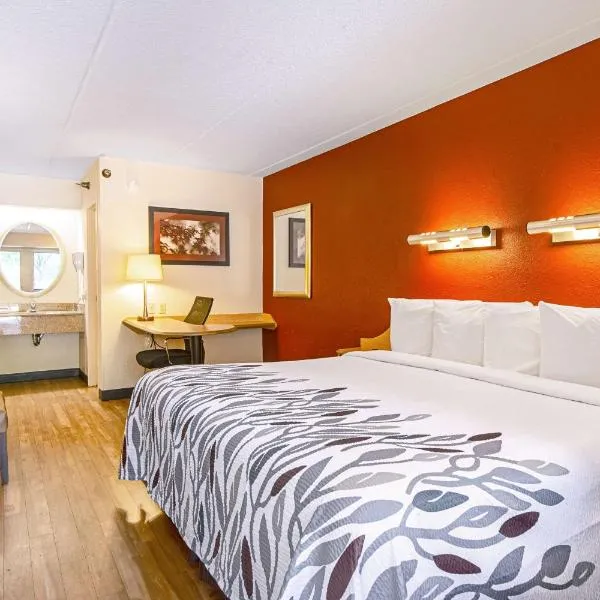 Red Roof Inn Canton, hotel v destinaci Canton