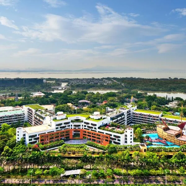 InterContinental Shenzhen by IHG - OCT Metro Station, All Rooms Featuring Balcony from 55 sqm, 10,000 sqm Garden with Beach and Outdoor & Indoor Swimming Pool, Joy Kids Utopia Theme Club, hotel v destinaci Šen-čen