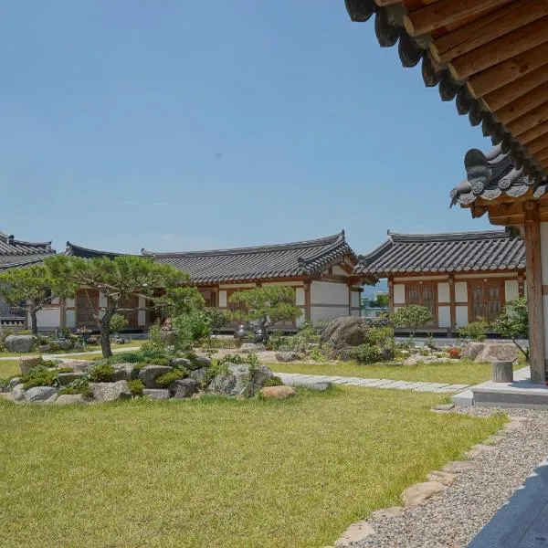 Gyeongju में, होटल Hanok 1st Street